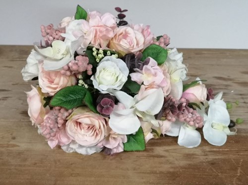 Bruidsboeket druppel Maatwerk Calla Zalm Anne 