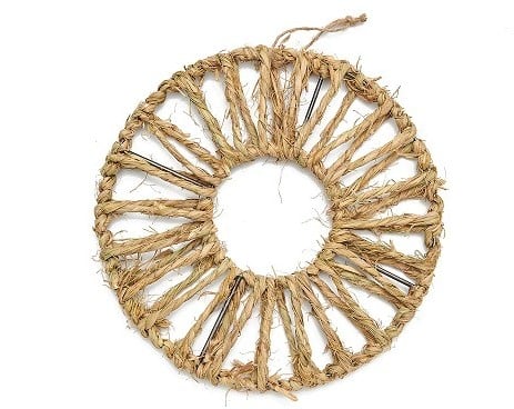 [A-023711] Metalen ring met Raffia krans 38 cm per stuk