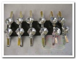 [A-007837] Diamantje Strass op knijpertje ca. 100 stuks