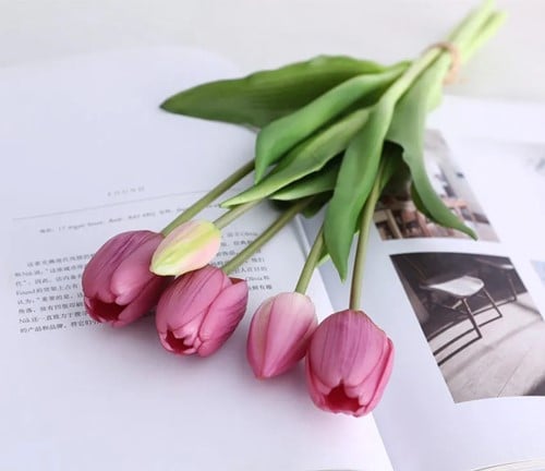 [A-025635] Tulpen Real Touch Luxe Siliconen Latex Light Purple Cerise 33 cm Bundel ca. 5 stuks